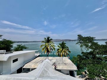 Casa venta TEQUESQUITENGO - Con súper vistas y amplios espacios / Great views