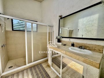Casa venta TEQUESQUITENGO - Con súper vistas y amplios espacios / Great views