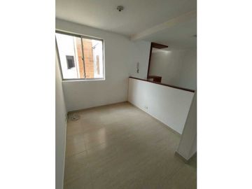 VENDO APARTAMENTO PRADOS DEL NORTE 2 PISO CALI NORTE