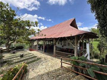 Se Vende Hotel Sector Panaca En Quimbaya Quindio