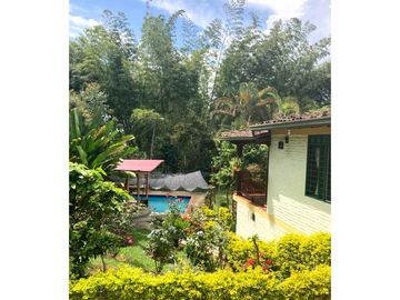 Casa campestre en Jiguales Lago Calima