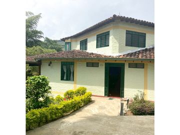 Casa campestre en Jiguales Lago Calima