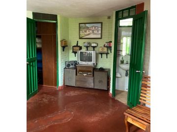 Casa campestre en Jiguales Lago Calima