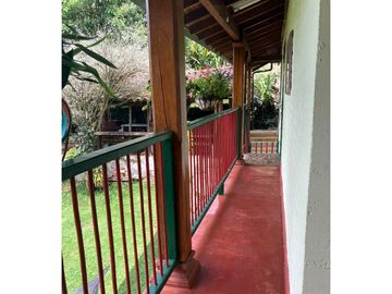 Casa campestre en Jiguales Lago Calima