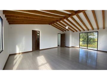 VENDO HERMOSA CASAQ FINCA EN EL CARMEN DE VIBORAL SAMARIA CH