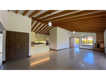 VENDO HERMOSA CASAQ FINCA EN EL CARMEN DE VIBORAL SAMARIA CH