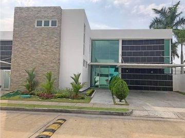 CASA MODERNA EN COSTA SUR CERCA COSTA DEL ESTE  PH COSTA ESMERALDA