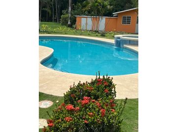 21 CABAÑAS con piscinas EN SANTA MONICA, RIO HATO cv