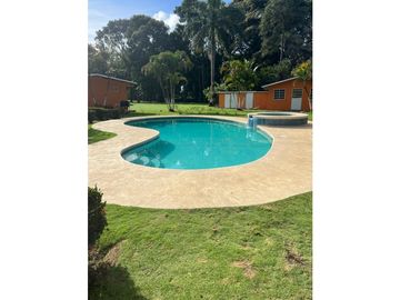 21 CABAÑAS con piscinas EN SANTA MONICA, RIO HATO cv