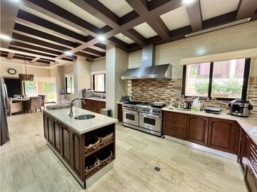 Venta de casa en Clayton
