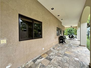 Venta de casa en Clayton