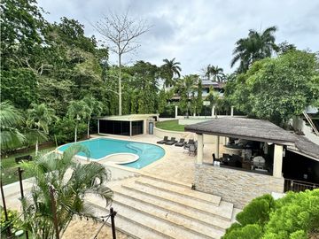 Venta de casa en Clayton