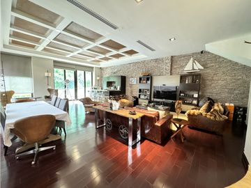 Venta de casa en Clayton