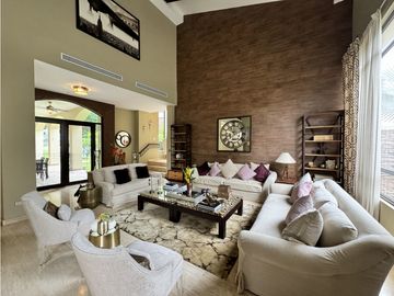 Venta de casa en Clayton