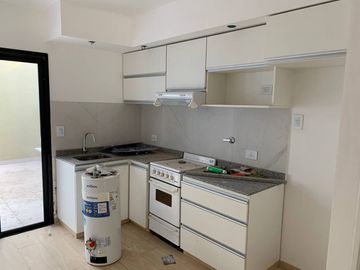 PH en venta de 2 dormitorios en Ituzaingó Sur