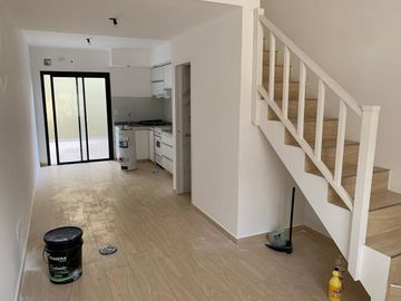 PH en venta de 2 dormitorios en Ituzaingó Sur