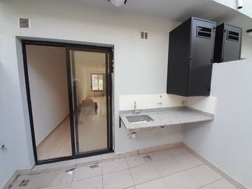 PH en venta de 2 dormitorios en Ituzaingó Sur