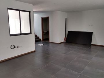 UDLA NOBEL RESIDENCIAL