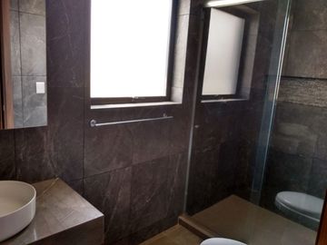 UDLA NOBEL RESIDENCIAL