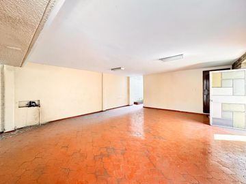 CASA EN VENTA EN BOSQUE DE ECHEGARAY 4 RECAMARAS CON JARDIN
