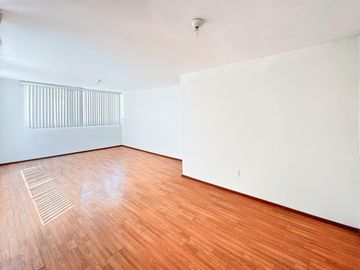 CASA EN VENTA EN BOSQUE DE ECHEGARAY 4 RECAMARAS CON JARDIN