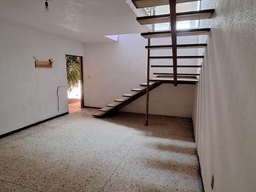 CASA EN VENTA EN AV. PINO SUAREZ TOLUCA