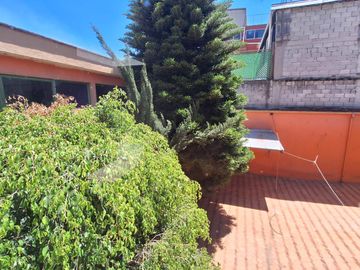 CASA EN VENTA EN AV. PINO SUAREZ TOLUCA