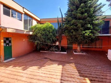 CASA EN VENTA EN AV. PINO SUAREZ TOLUCA