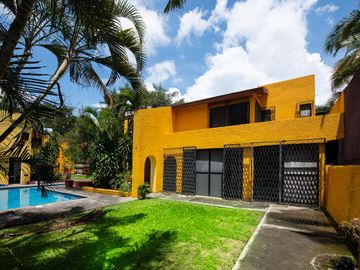 Casa en condominio en Fraccionamiento Pedregal de las Fuentes