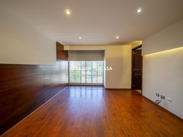 Casa en venta o renta en primera sección de Lomas de Angelópolis, Puebla