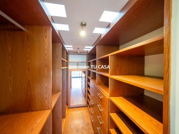Casa en venta o renta en primera sección de Lomas de Angelópolis, Puebla