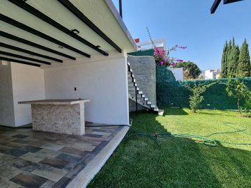 Casa - Jardines de Ahuatlán