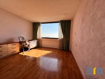 Departamento en Venta  Loma del Bosque