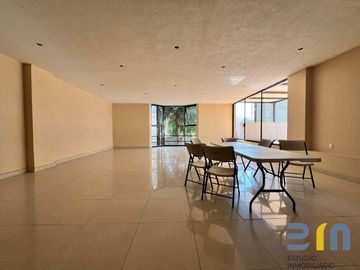 Departamento en Venta  Loma del Bosque