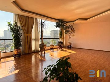 Departamento en Venta  Loma del Bosque