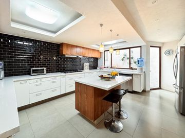 CASA EN CONDOMINIO EN VENTA 5 RECAMARAS EN LAURELES BOSQUES DE LAS LOMAS