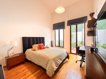 CASA EN CONDOMINIO EN VENTA 5 RECAMARAS EN LAURELES BOSQUES DE LAS LOMAS