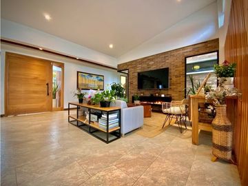 Venta Casa Campestre moderna como nueva Parcelacion La Ceja