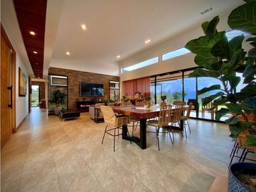 Venta Casa Campestre moderna como nueva Parcelacion La Ceja