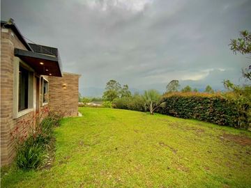 Venta Casa Campestre moderna como nueva Parcelacion La Ceja