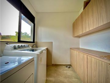 Venta Casa Campestre moderna como nueva Parcelacion La Ceja