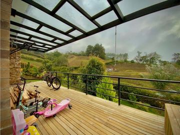Venta Casa Campestre moderna como nueva Parcelacion La Ceja