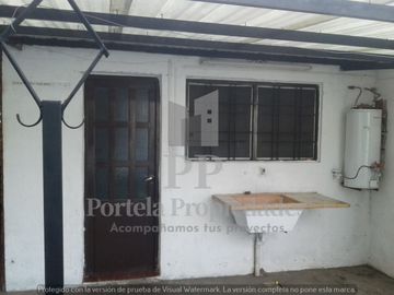 CASA EN CASTELAR SUR