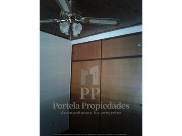 CASA EN CASTELAR SUR
