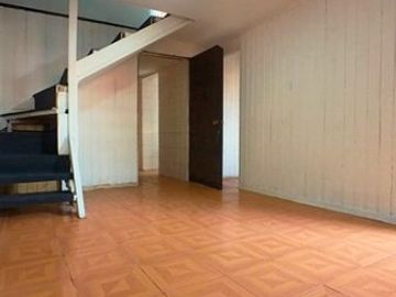 Se Vende Casa con Departamento Interior en comuna de El Bosque, Metro Copa Lo Martínez.