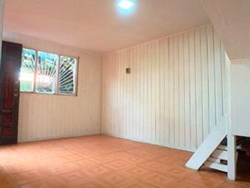 Se Vende Casa con Departamento Interior en comuna de El Bosque, Metro Copa Lo Martínez.