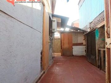 Se Vende Casa con Departamento Interior en comuna de El Bosque, Metro Copa Lo Martínez.