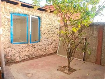 Se Vende Casa con Departamento Interior en comuna de El Bosque, Metro Copa Lo Martínez.