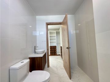 SUITE DE LUJO VISTA AL MAR EN URB. CIUDAD DEL MAR -TORRES ELIT MANTA