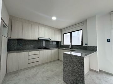 CASAS NUEVA A ESTRENAR  EN URBANIZACIÓN BARU OASIS AL SUR DE MANTA